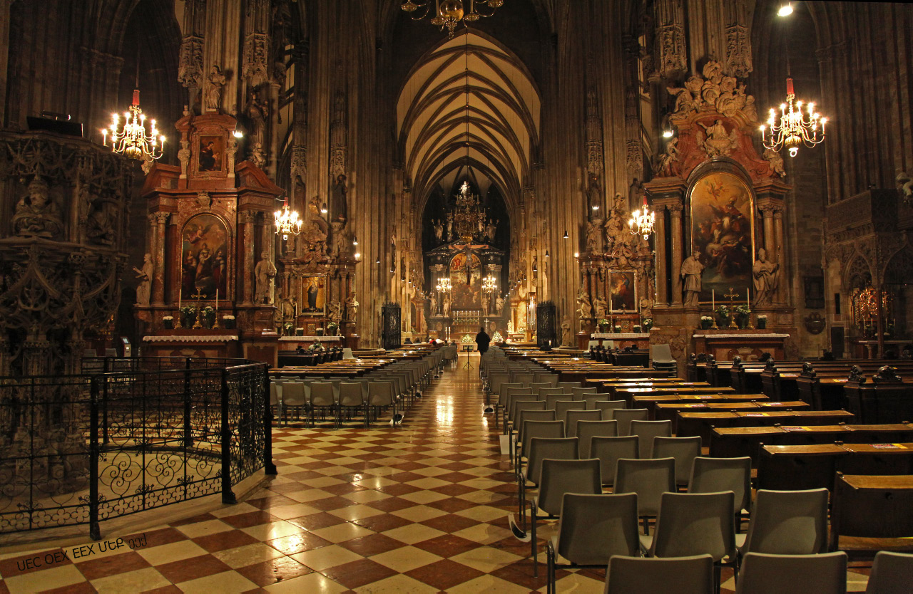 pews then chairs at Stephansdom