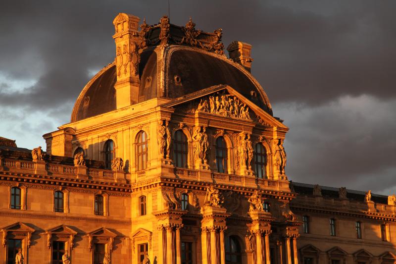 uec_fr_paris_palais_du_louvre