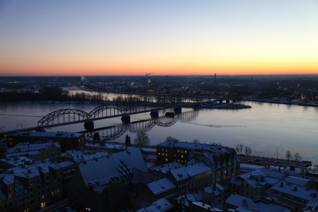 Railroad bridge over the Daugava in Riga