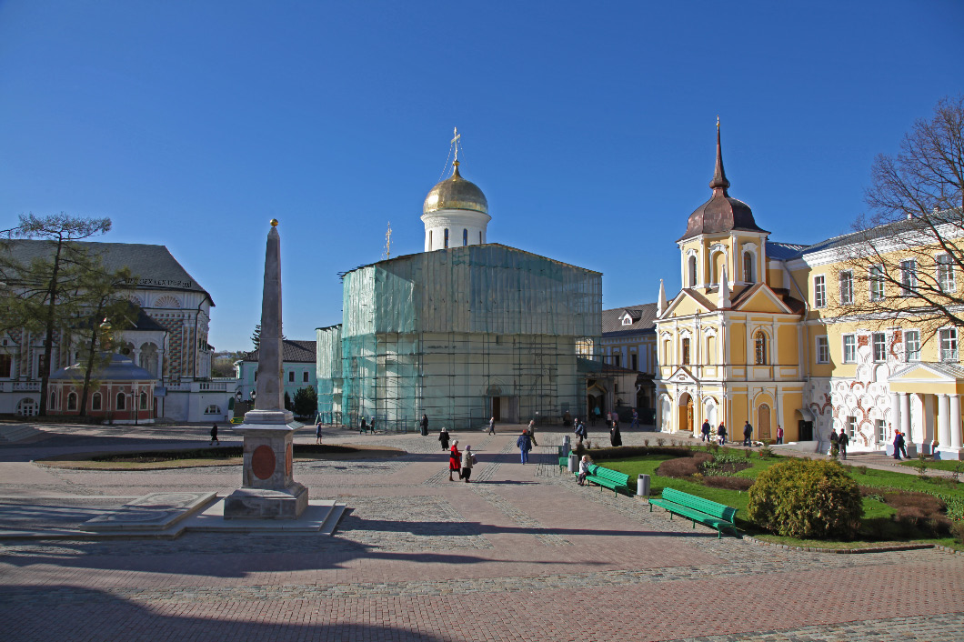 Троицкий Собор – Trinity Cathedral